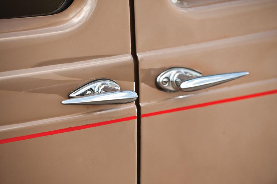 Детали экстерьера DeSoto Airflow Sedan (SG) 1935 года  (фото 8 из 24)
